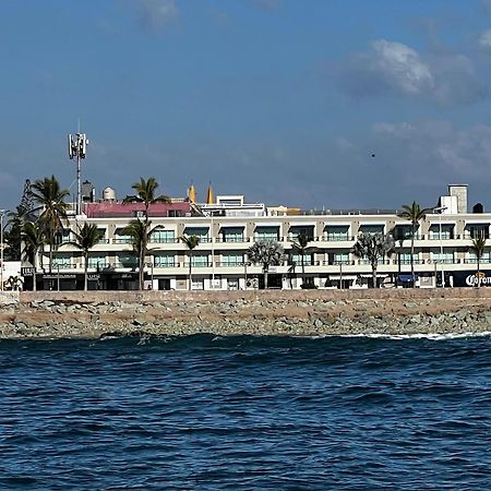 Hotel La Siesta Malecon Mazatlan Dış mekan fotoğraf