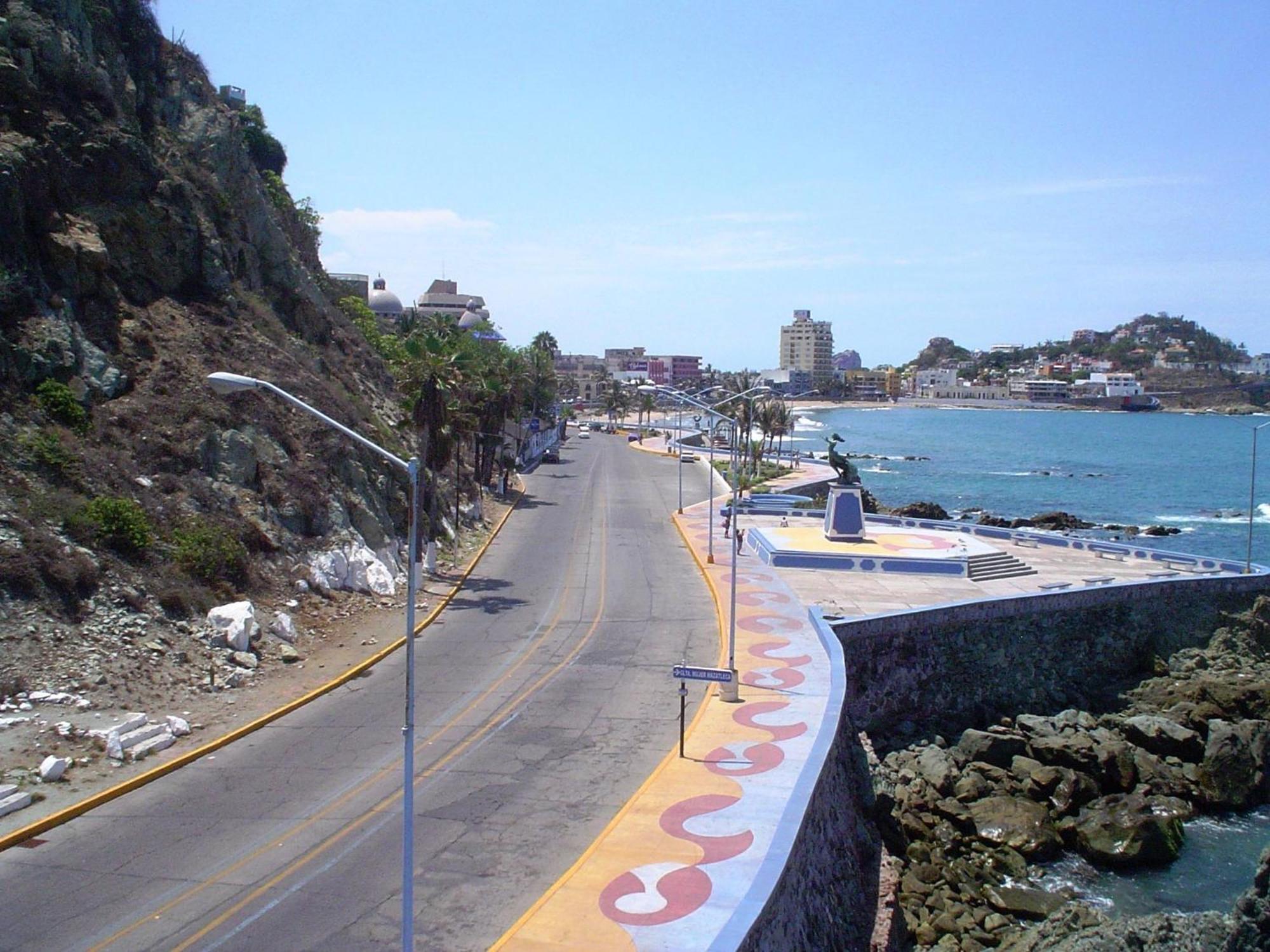 Hotel La Siesta Malecon Mazatlan Dış mekan fotoğraf