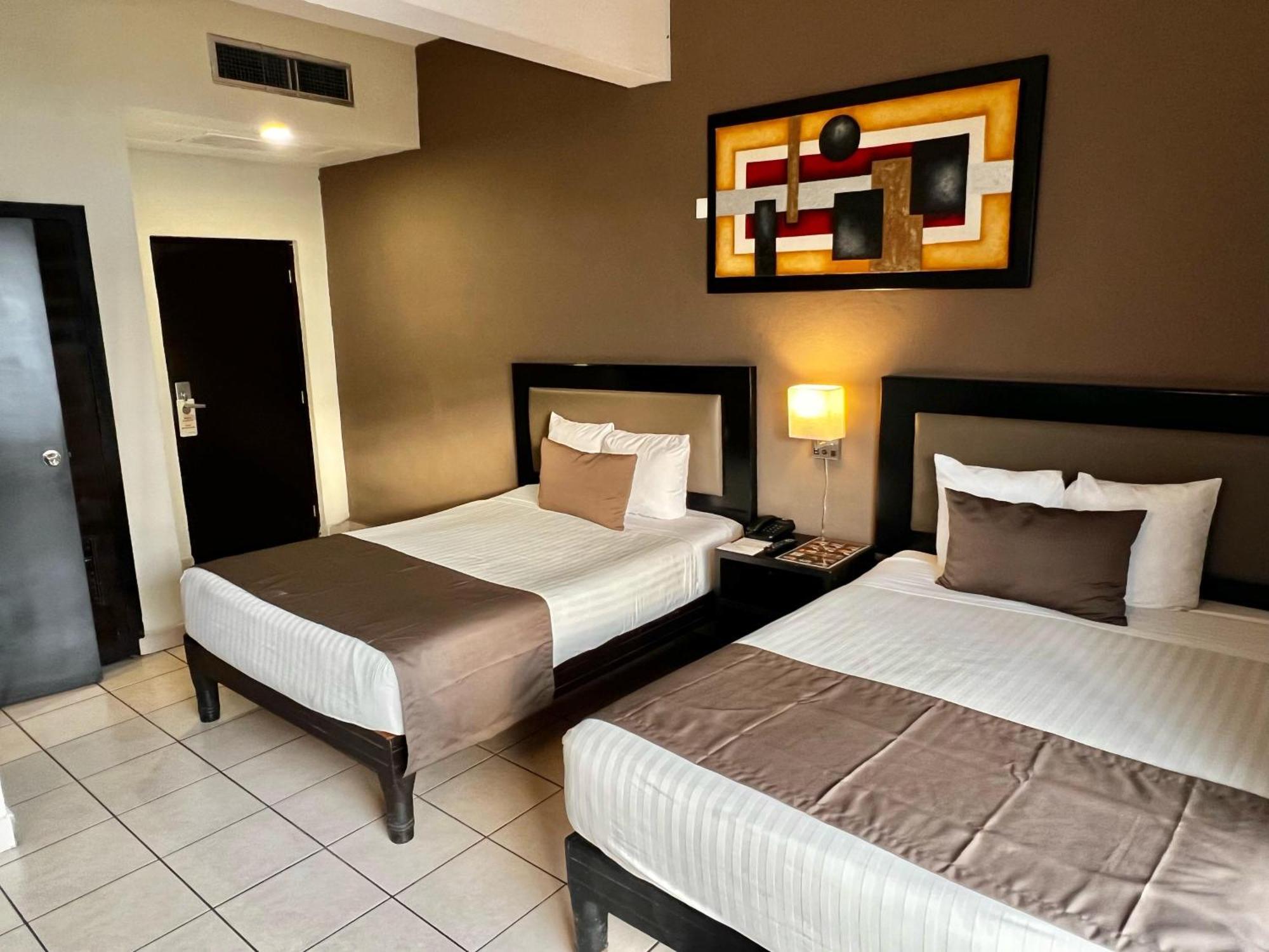 Hotel La Siesta Malecon Mazatlan Oda fotoğraf