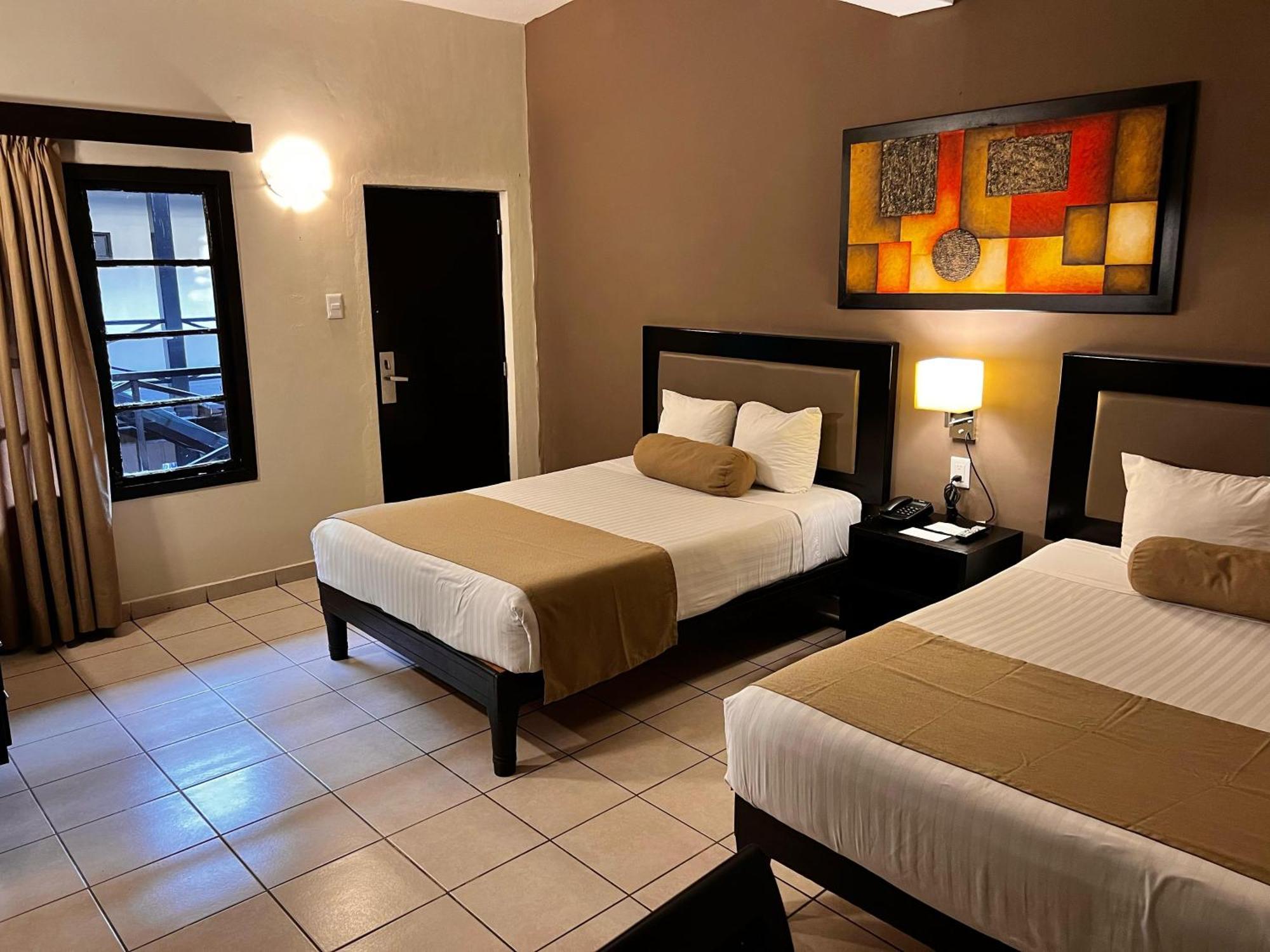 Hotel La Siesta Malecon Mazatlan Oda fotoğraf