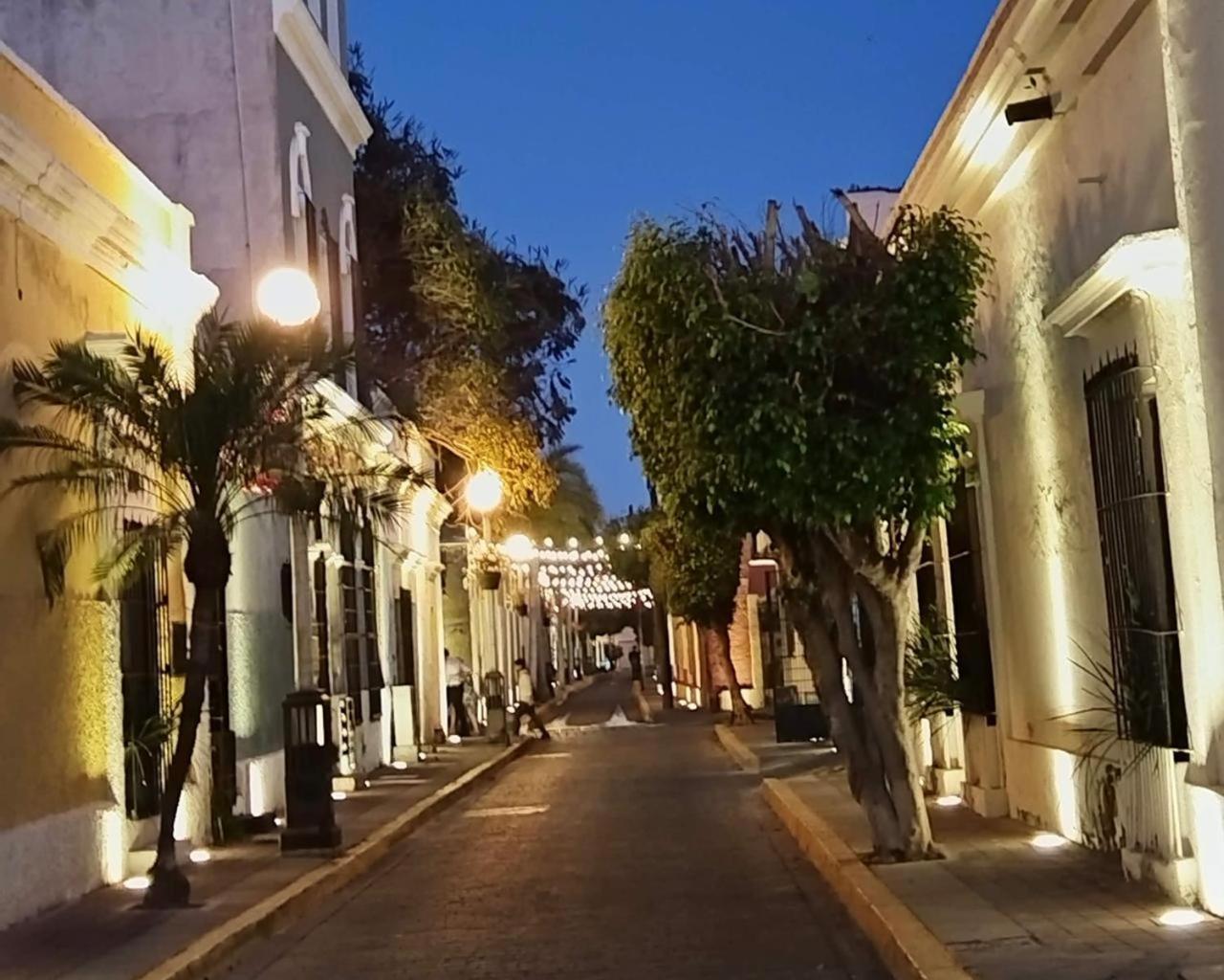 Hotel La Siesta Malecon Mazatlan Dış mekan fotoğraf