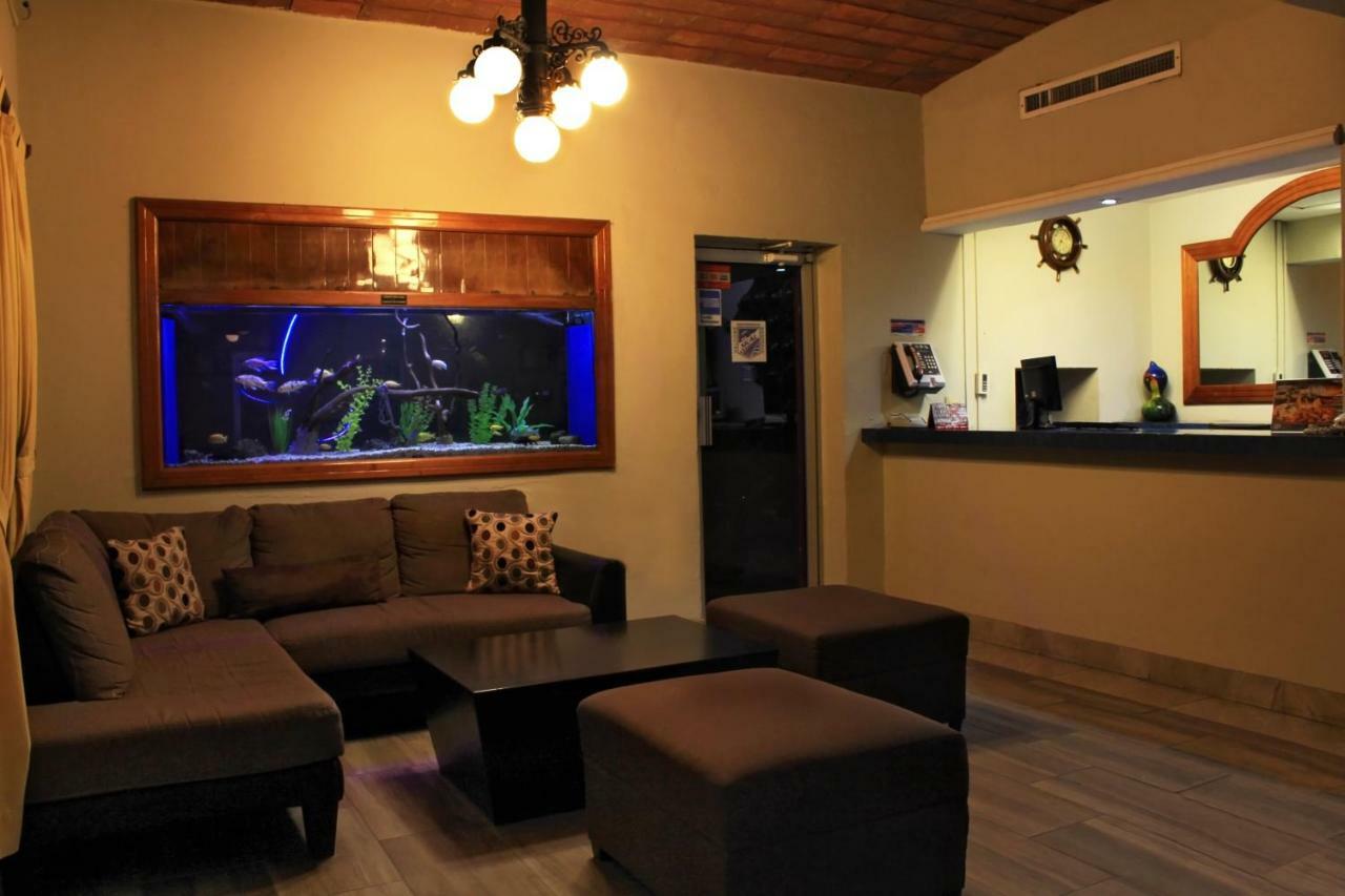 Hotel La Siesta Malecon Mazatlan Dış mekan fotoğraf